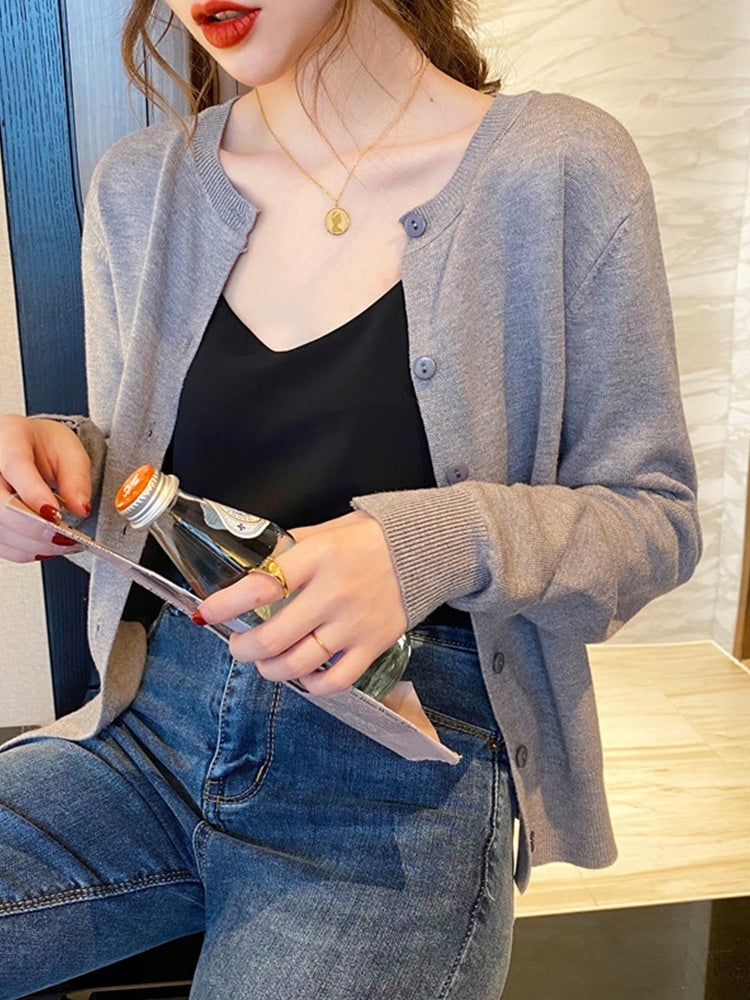 Women's Slim-Fit Long Sleeve Pullover Top