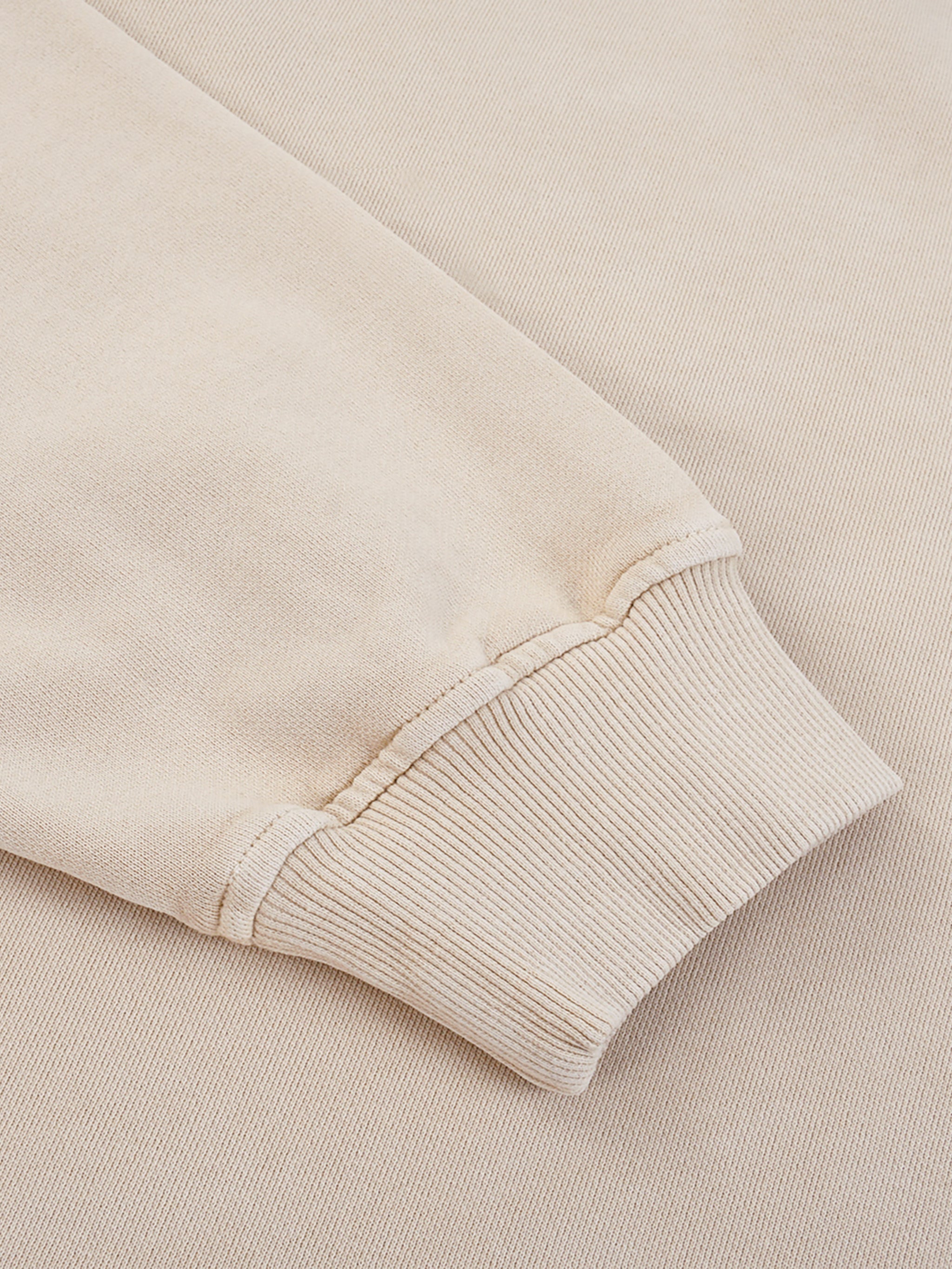 Snow Washed Oversized Sweatshirt – Premium Unisex Heavyweight Streetwear Pullover