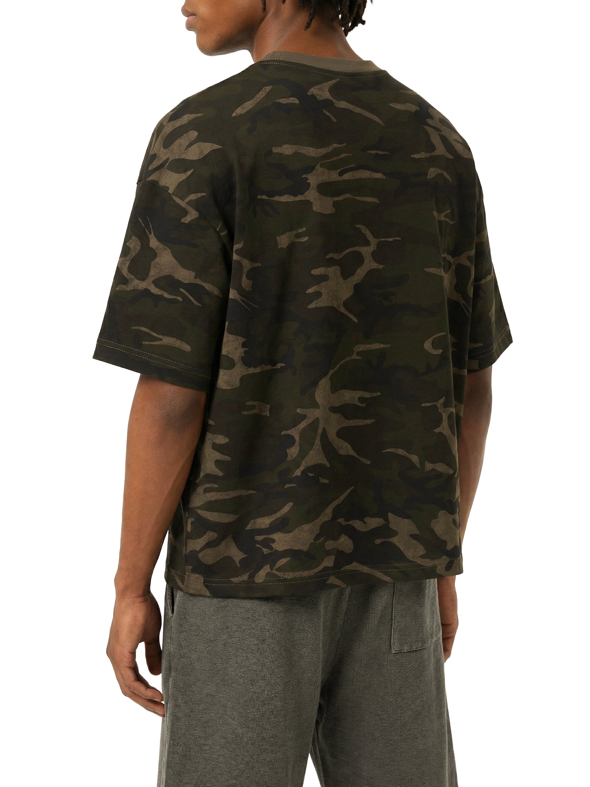 Unisex Camo Boxy T-Shirt – Oversized Camouflage Streetwear Tee
