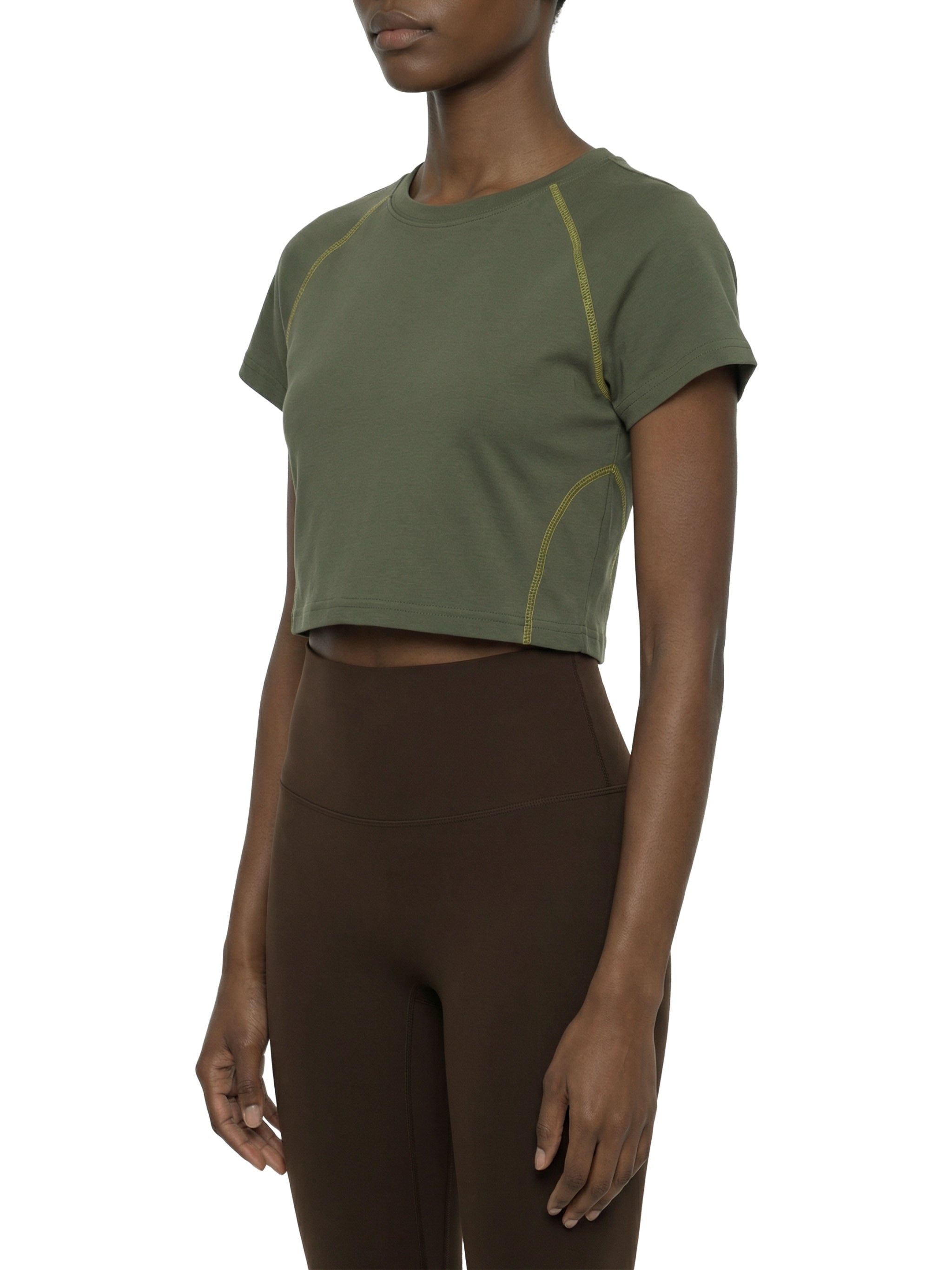 Women's Contrast Stitch Raglan Crop T-Shirt – Slim Fit Retro Crop Top