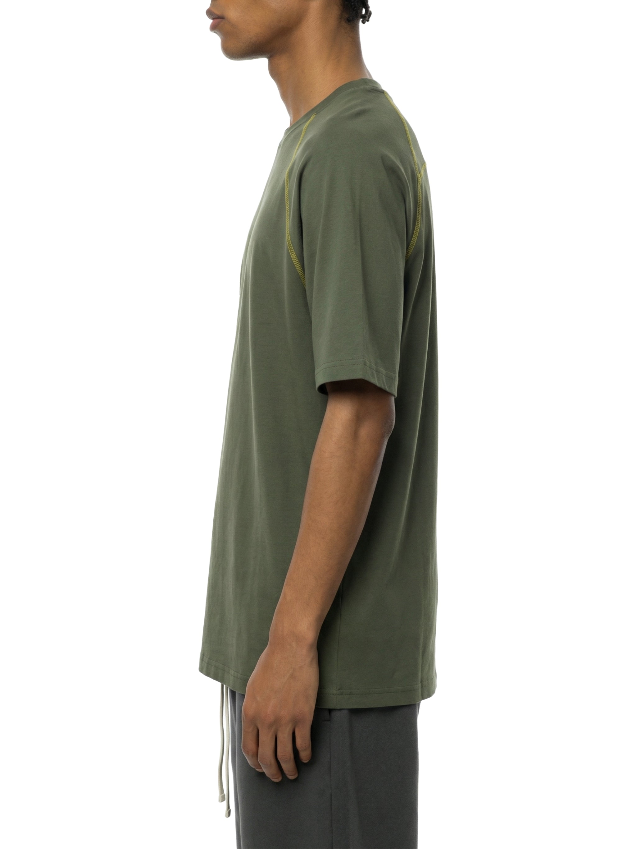 Unisex Contrast Stitch Raglan T-Shirt – Oversized Streetwear Tee