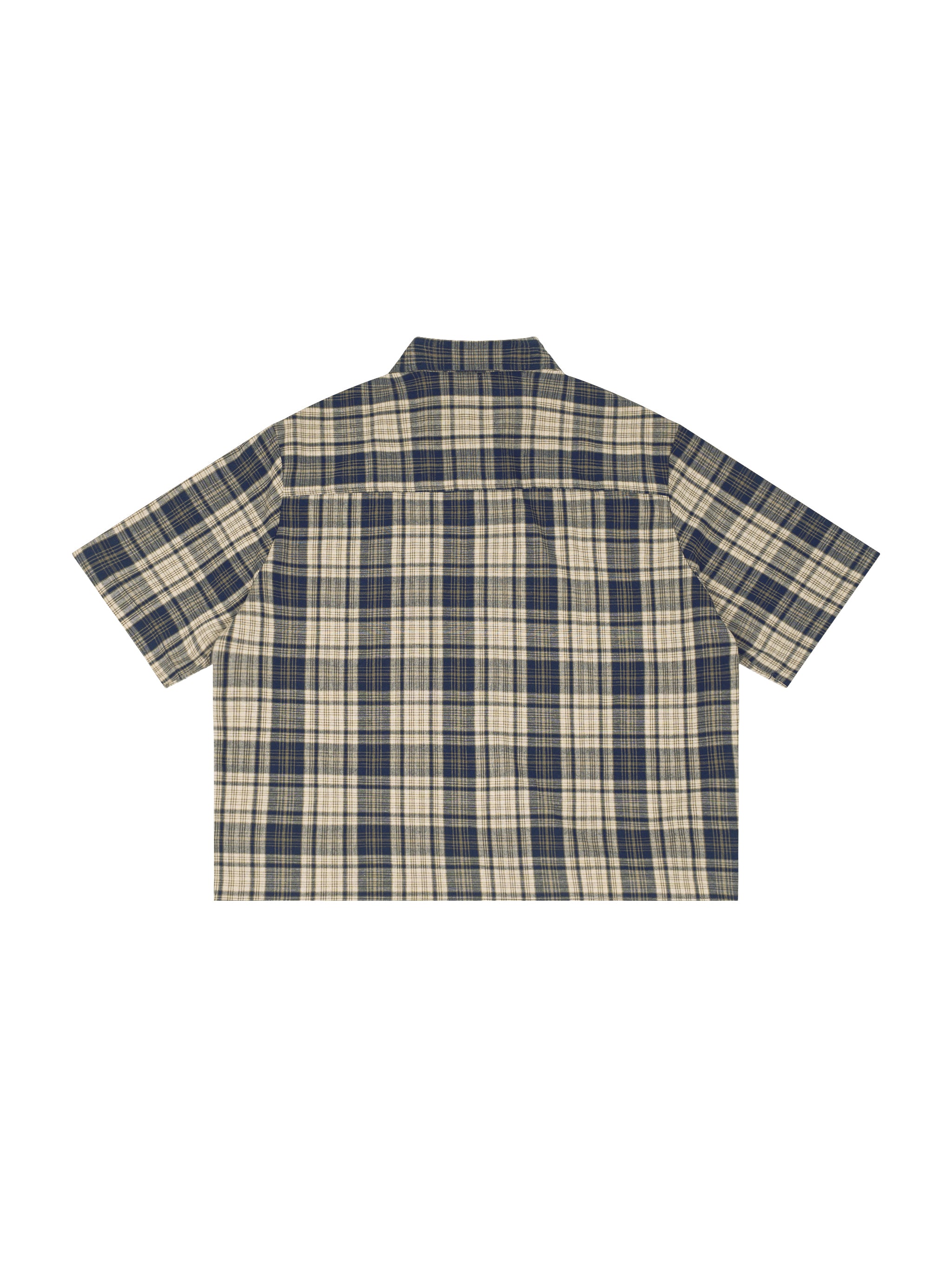 Unisex Plaid Boxy Short Sleeve Shirt – Oversized Casual Button-Up Shirt