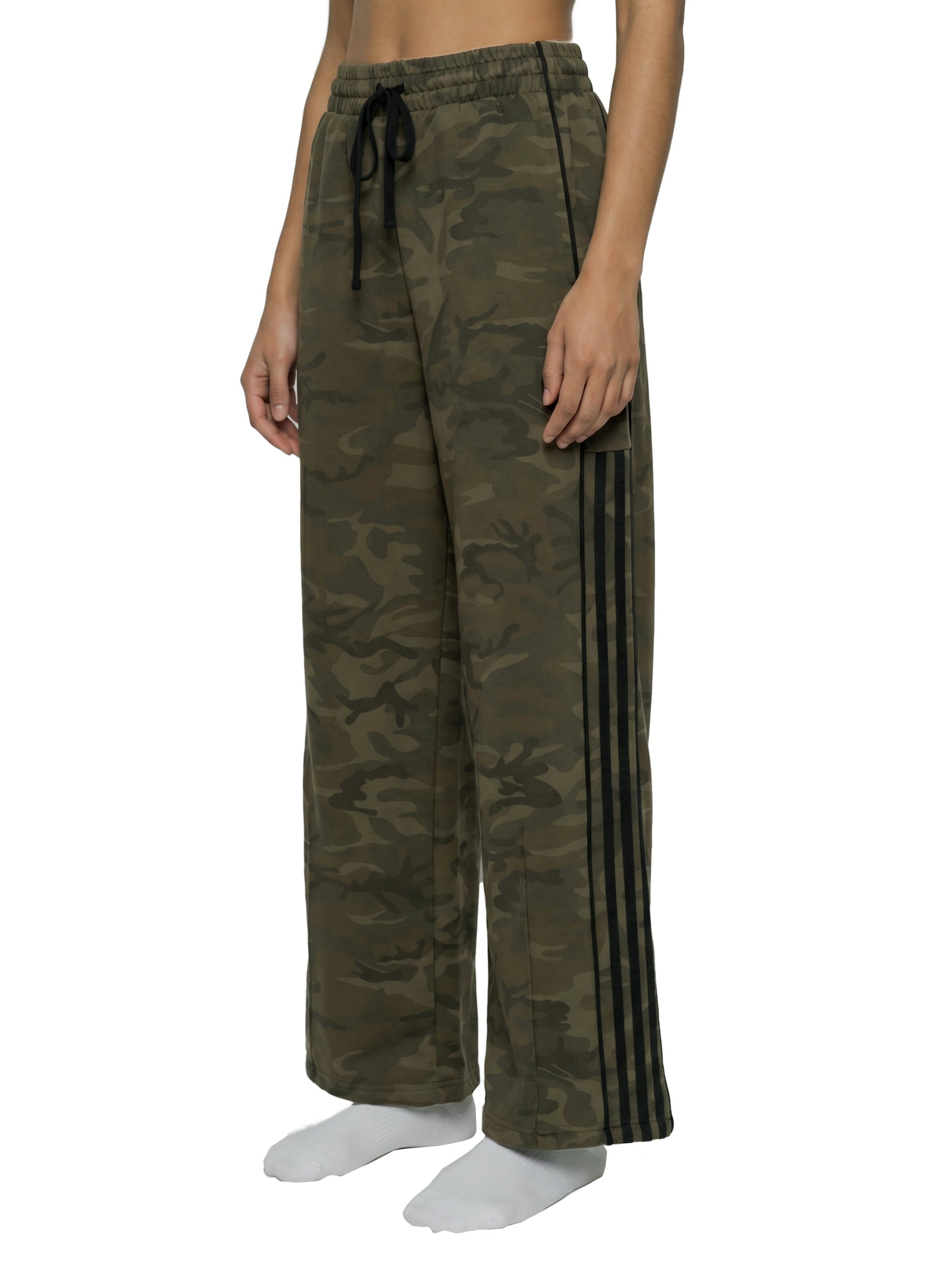 Unisex Camo Wide Leg Sweatpants – Oversized Streetwear Lounge Pants