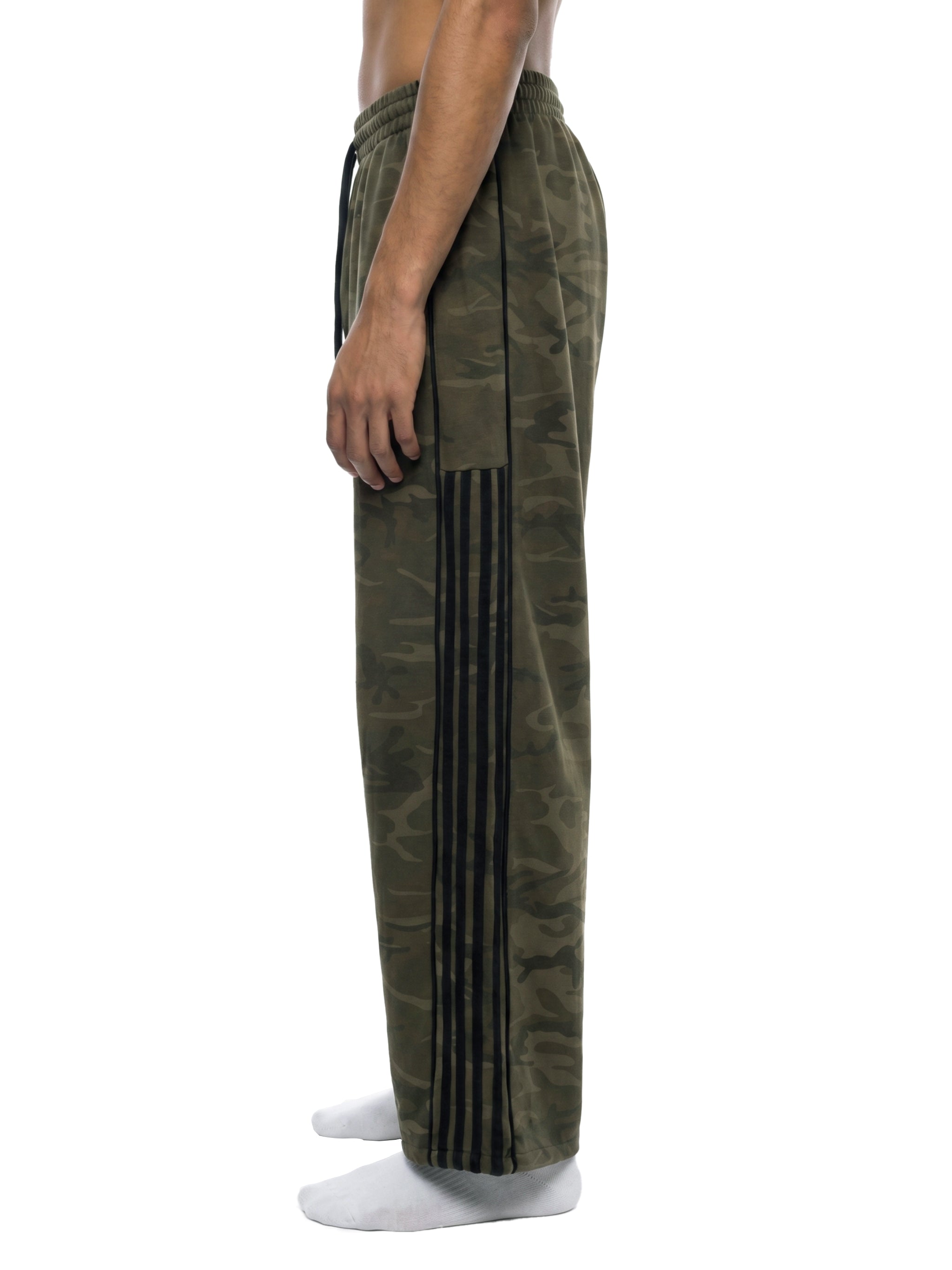 Unisex Camo Wide Leg Sweatpants – Oversized Streetwear Lounge Pants