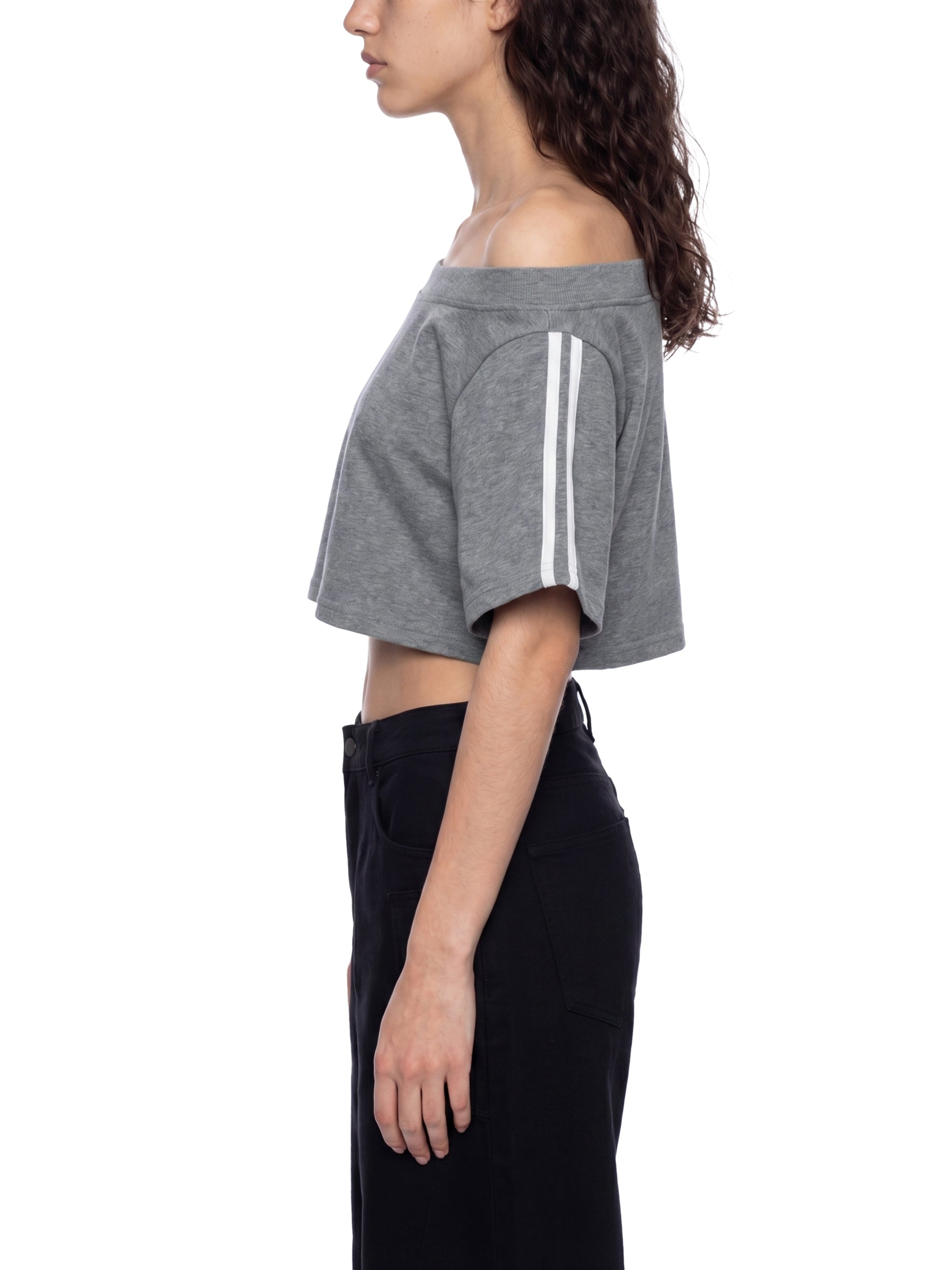 Women's Off-the-Shoulder Crop T-Shirt – Slim Fit Casual Fashion Top