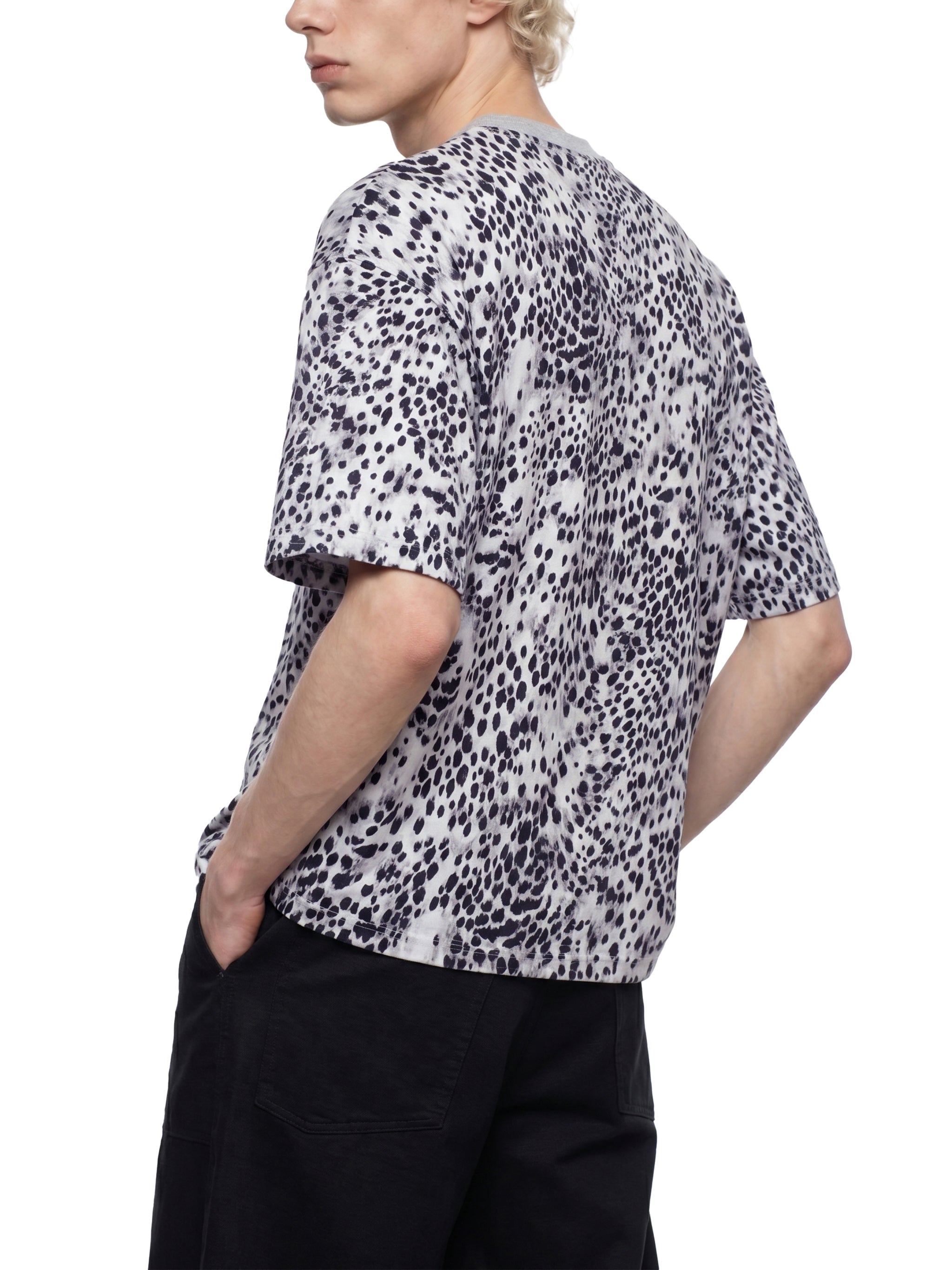 Unisex Leopard Print Boxy T-Shirt – Oversized Premium Streetwear Tee