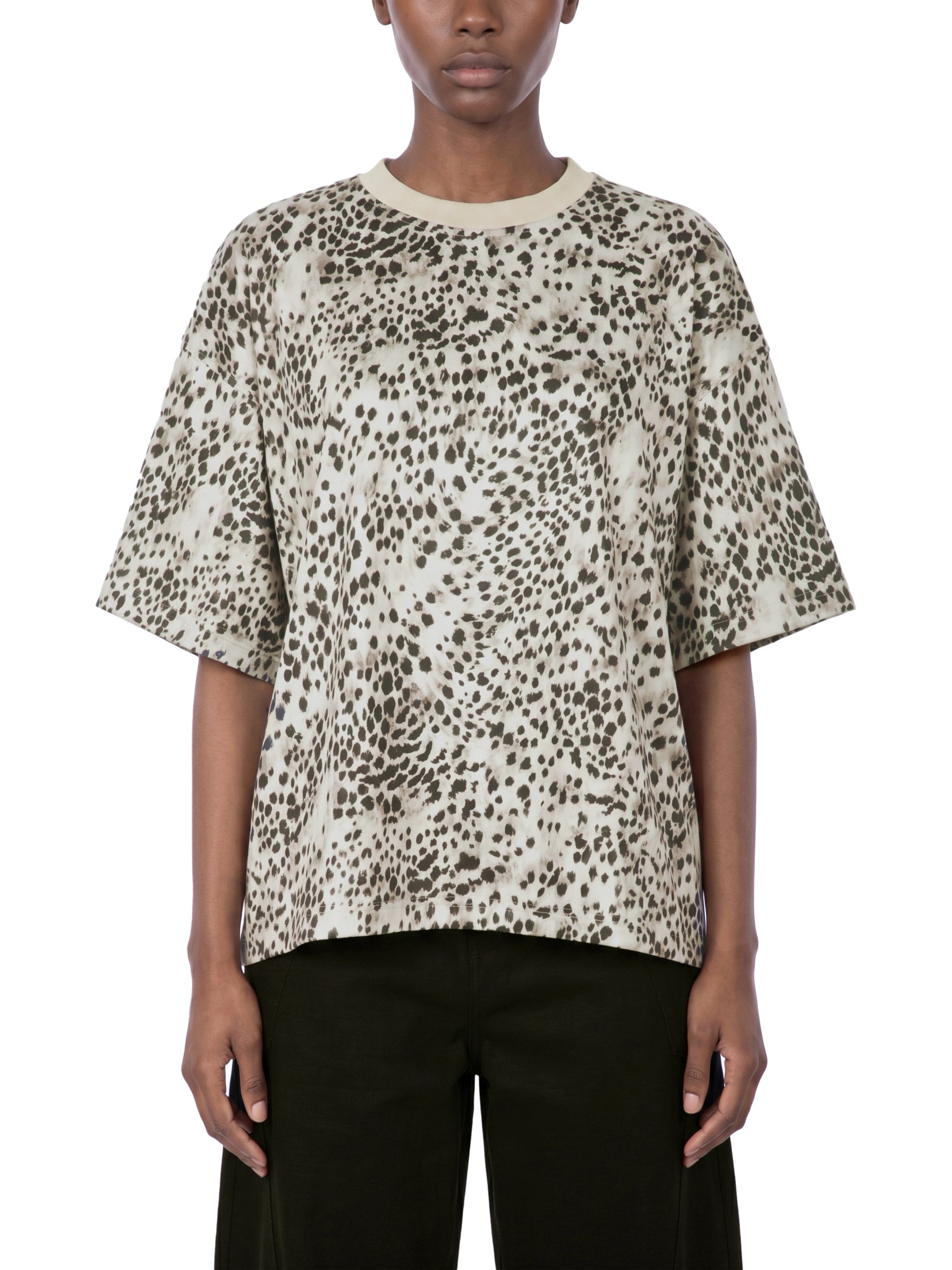 Unisex Leopard Print Boxy T-Shirt – Oversized Premium Streetwear Tee