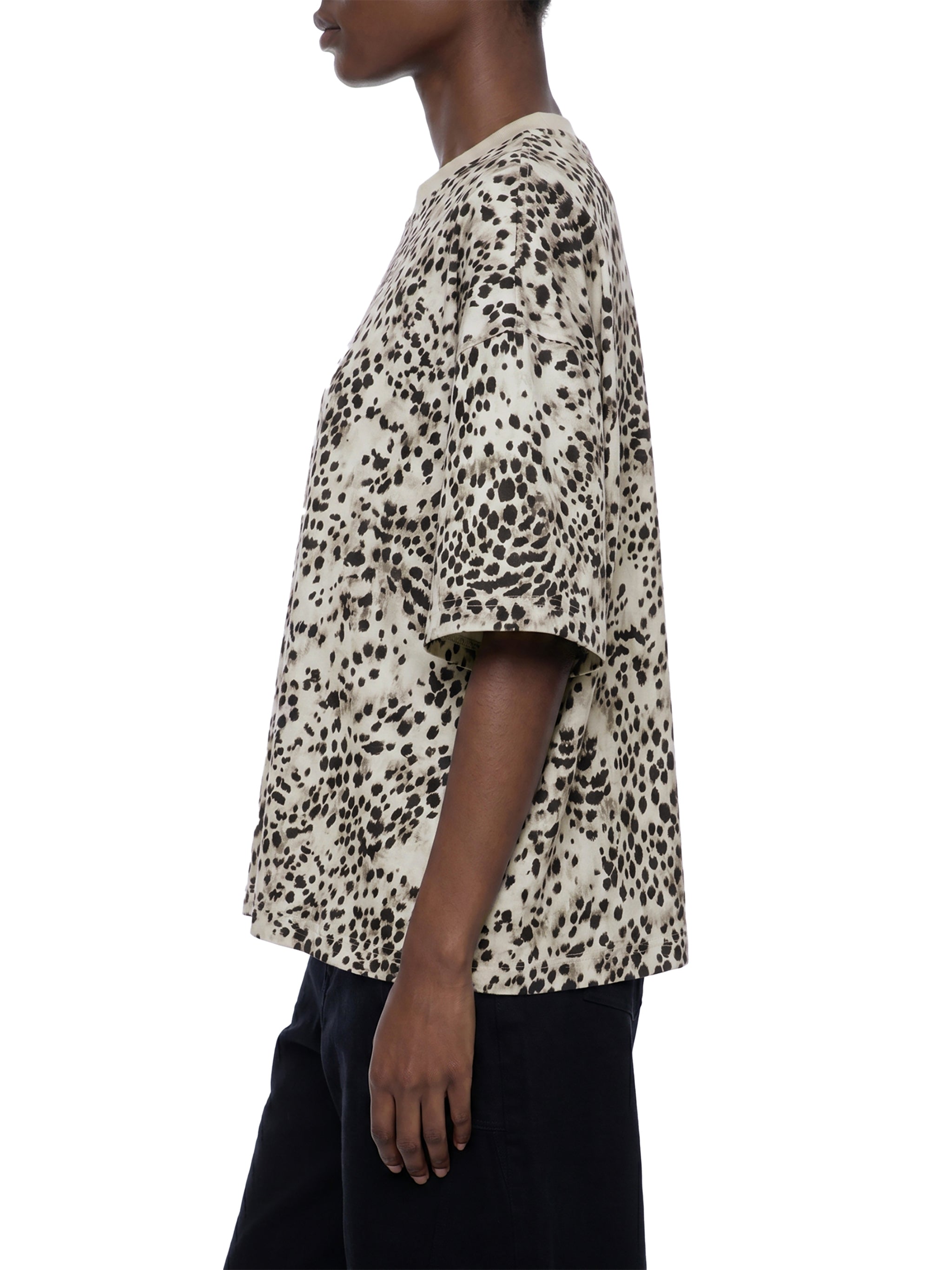 Unisex Leopard Print Boxy T-Shirt – Oversized Premium Streetwear Tee