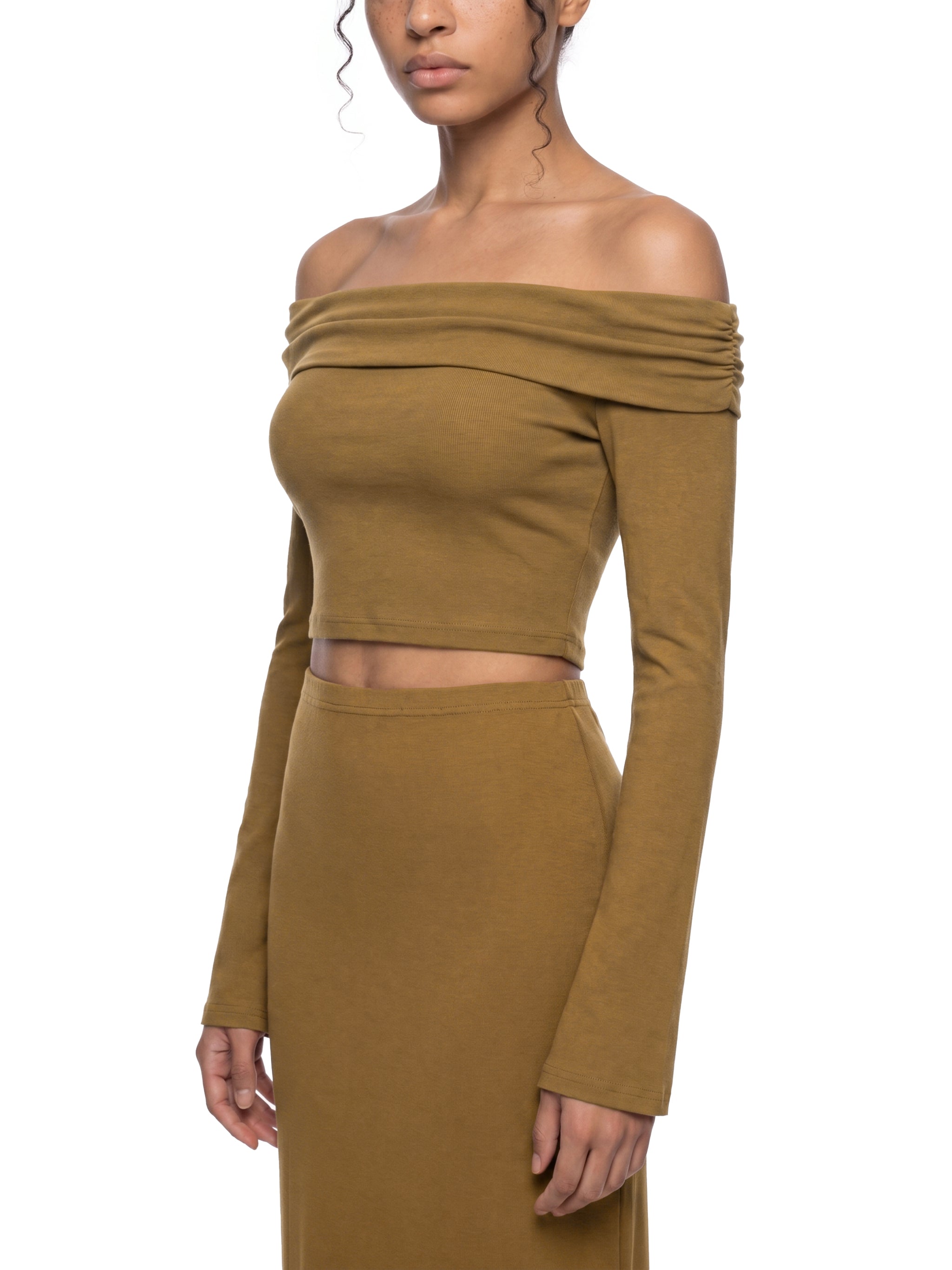 Women's Off-the-Shoulder Bell Sleeve Crop T-Shirt – Slim Fit Fashion Top