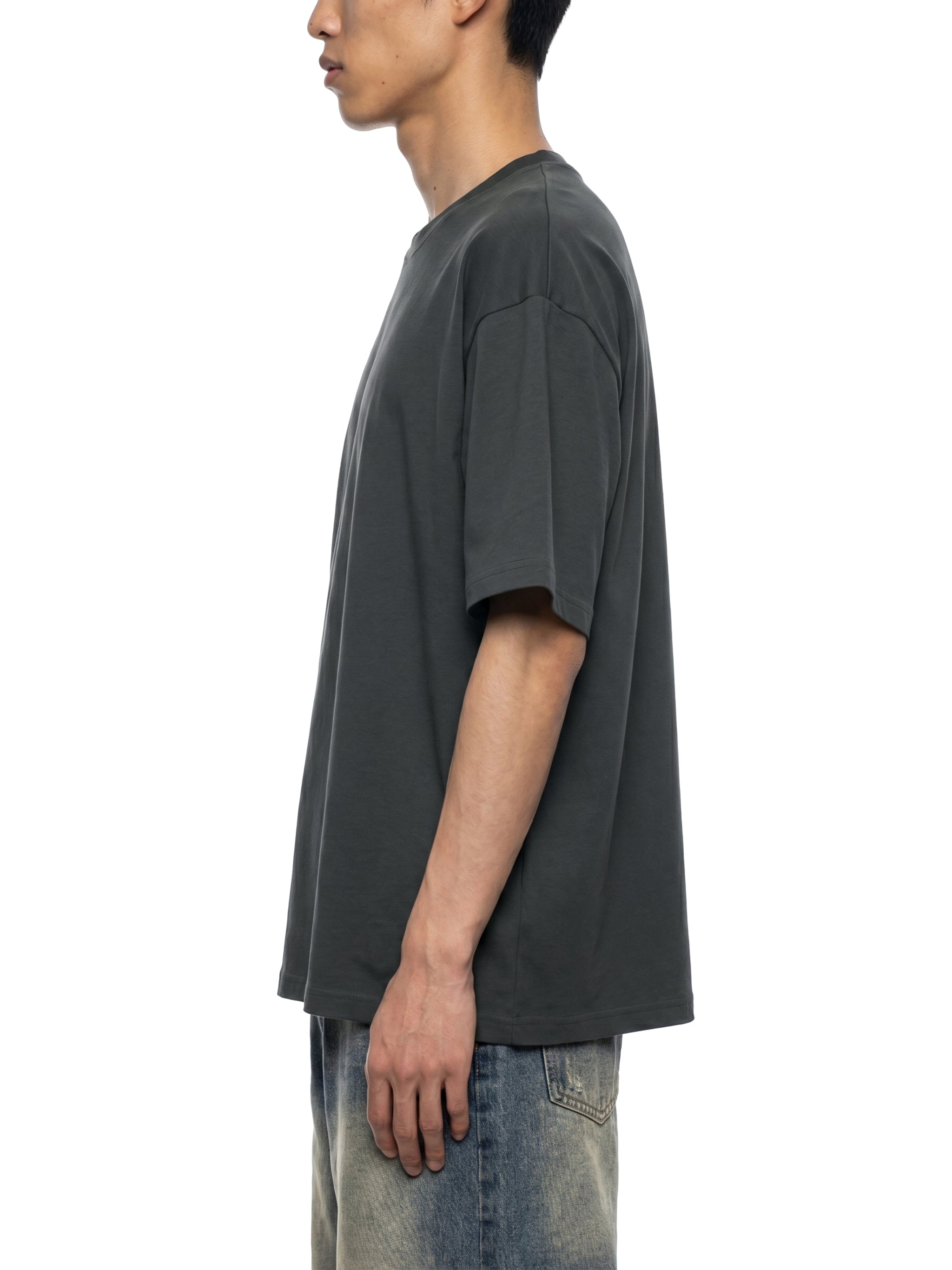 Men's Quick-Dry Drop Shoulder Performance T-Shirt – Oversized Athletic Tee