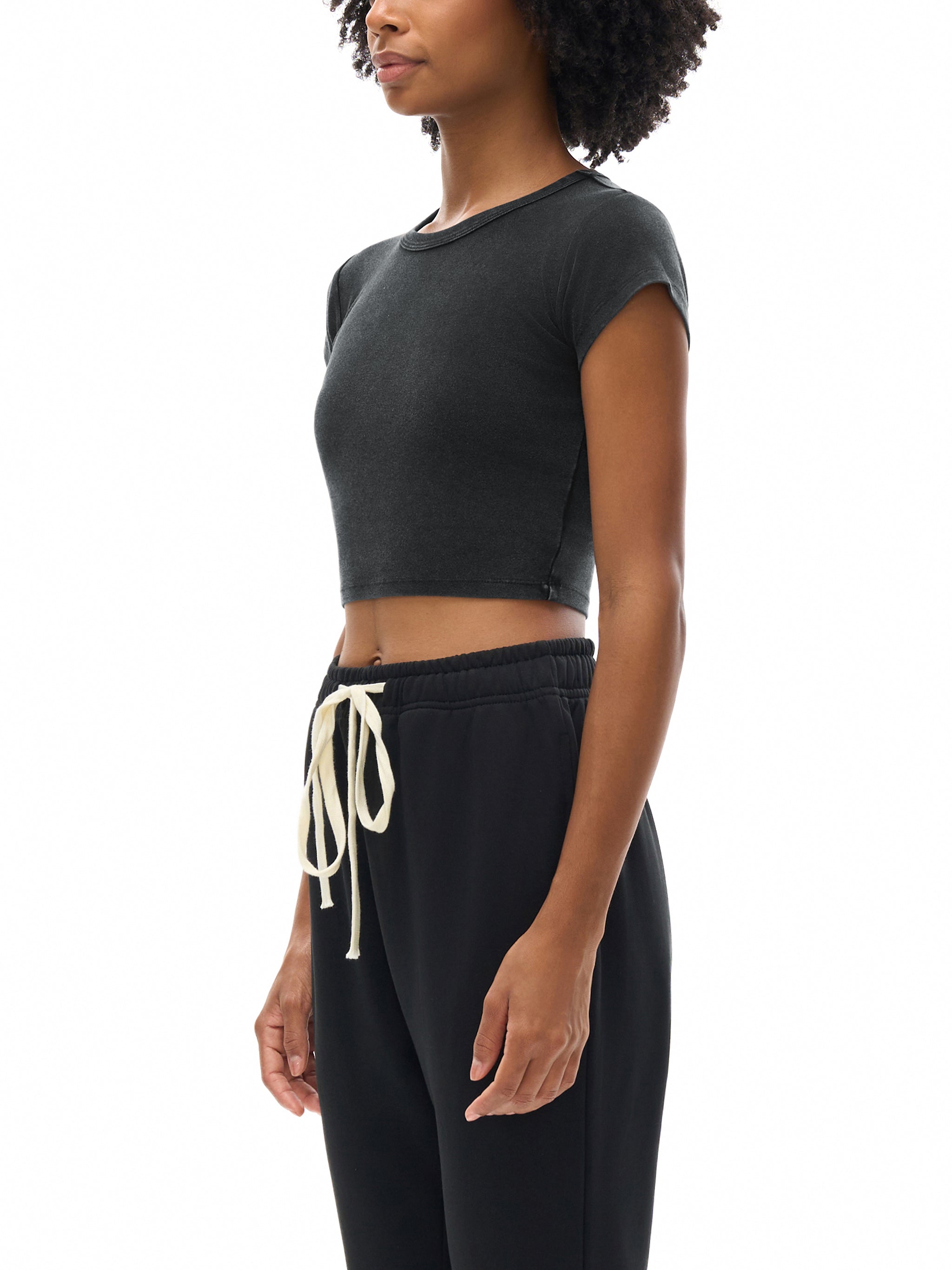 Women's Snow Washed Crop Top – Vintage Oversized Streetwear Tee